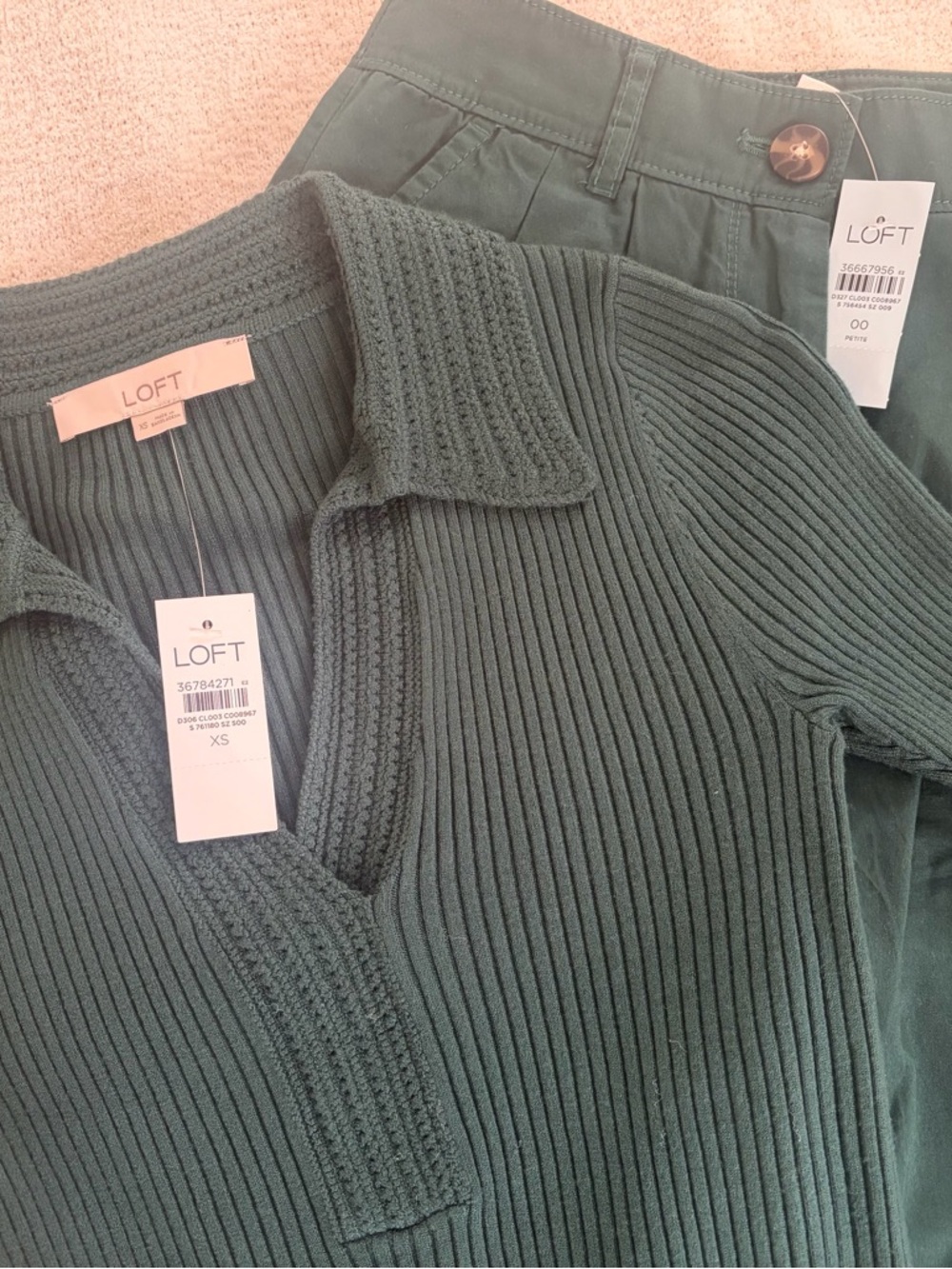 NWT LOFT Emerald Essence Ribbed V-Neck Polo Sweater and matching pants.